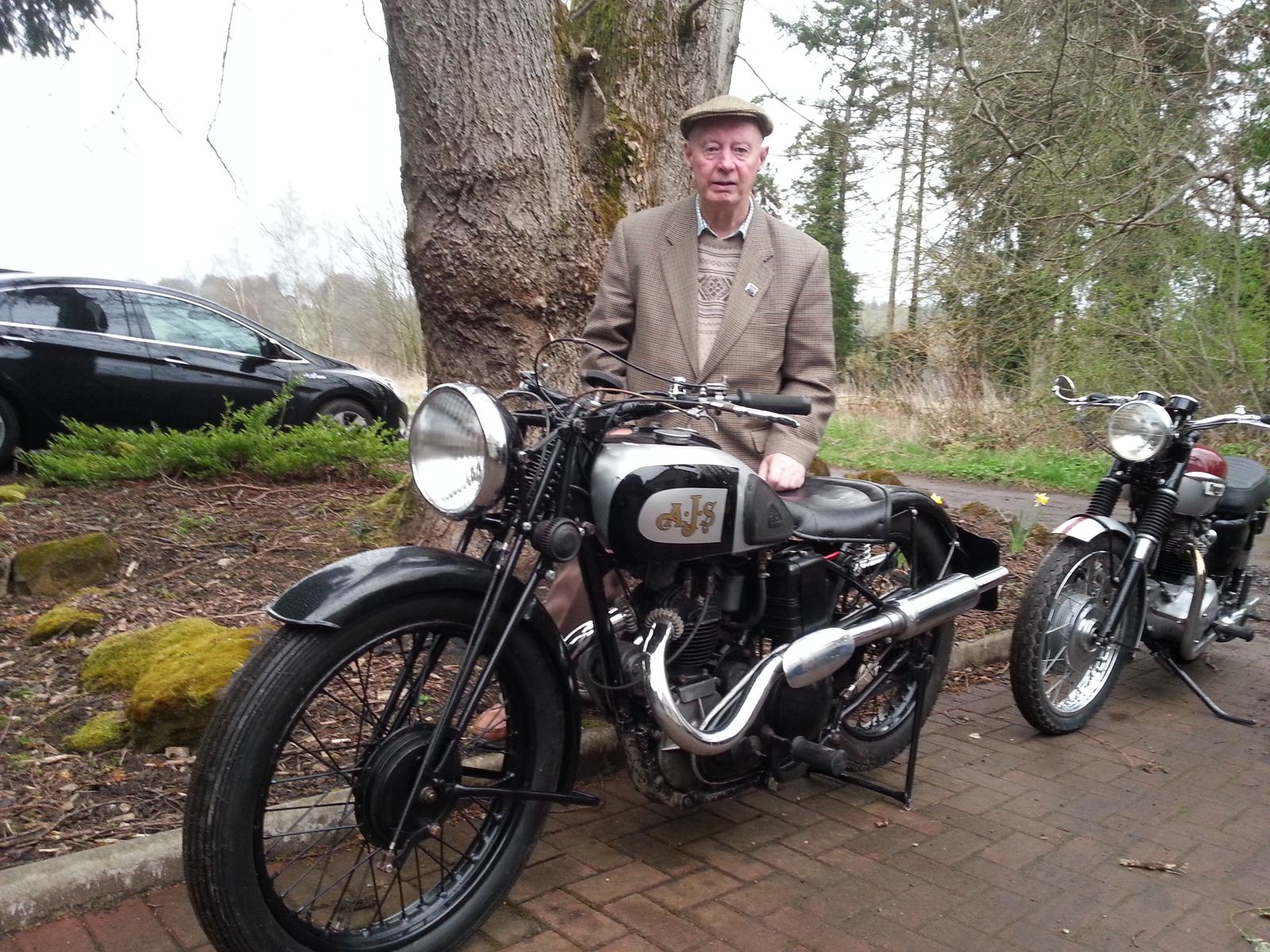 Reg outside Dalserf, Clyde Valley - April 2015